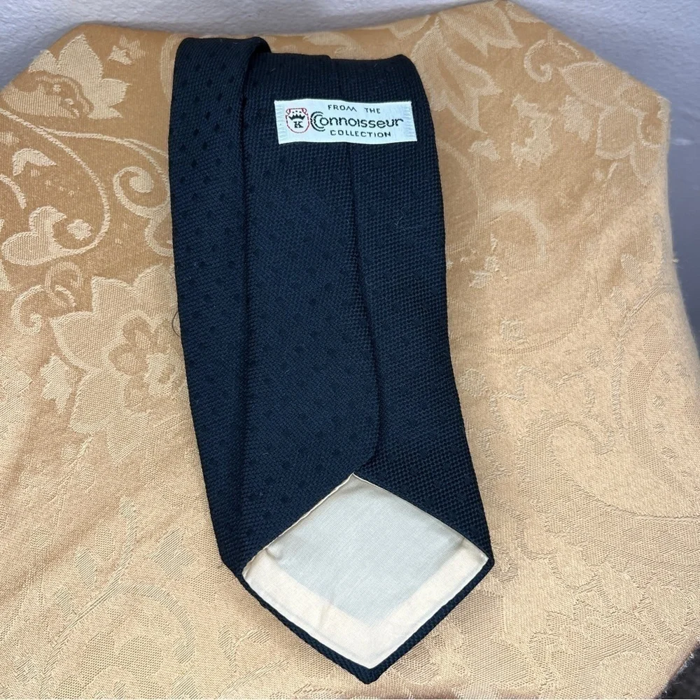 Vintage Connoisseur Collection Black Textured Tie Classic Style Event Wedding